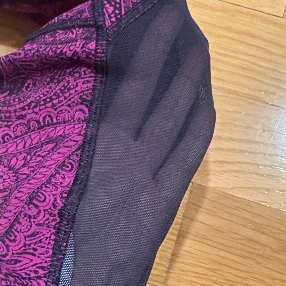 Lululemon Athletica Paisley Print Pants - Fuchsia and Black - Picture 3 of 4